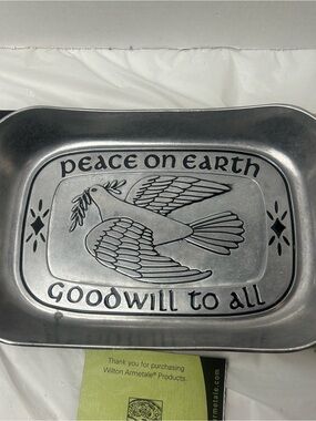 Wilton Armetale Bread Tray Peace Doves In Box